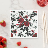 Serviette En Papier Roses rouges. (En situation)