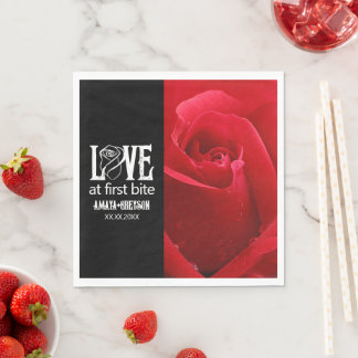 Serviette En Papier Roses rouges gothiques Aimer au premier Mariage de