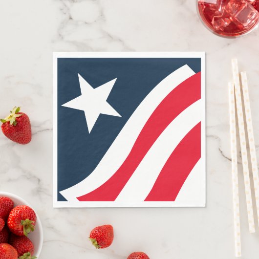 Serviette En Papier Rouge Blanc Bleu Étoile & Grille Papier (En situation)