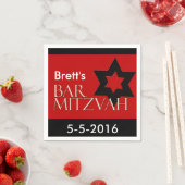 Serviette En Papier Rouge et noir Designer Bar Mitzvah Napkins (En situation)