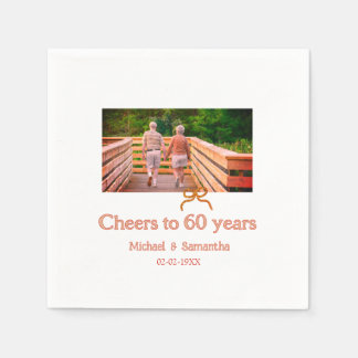 Serviette En Papier rouge ou noeud papillon félicitations pour les 60 