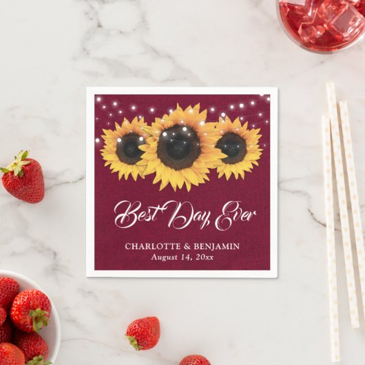 Serviette En Papier Russe Bourgogne Mariage de tournesol Burlap (En situation)