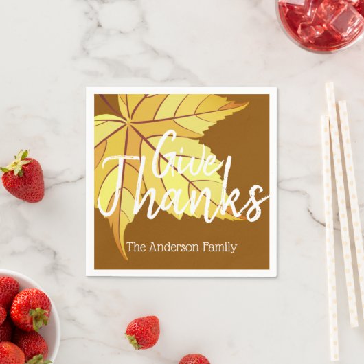 Serviette En Papier Russe Récolte Feuilles Automne & Remerciements (En situation)