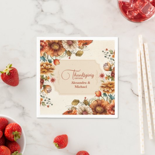 Serviette En Papier Rust Terracotta Fleurs Thanksgiving Dîner (En situation)