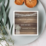 Serviette En Papier Rustic Farmhouse Baby's Breath Jar Mariage<br><div class="desc">Rustic Farmhouse String Lights et Jar of Baby's Breath Mariage Napkins on Wood arrière - plan - comprend une belle et élégante typographie de script avec la ferme de campagne moderne Sparkle pour la célébration spéciale de mariage.</div>