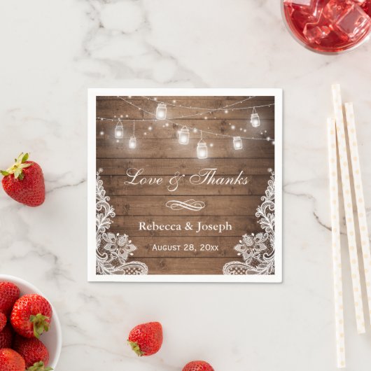 Serviette En Papier Rustic Mason Jar String Lumières Lace Love Merci (En situation)
