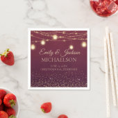 Serviette En Papier Rustique Elegant Bourgogne Gold String Mariage (En situation)