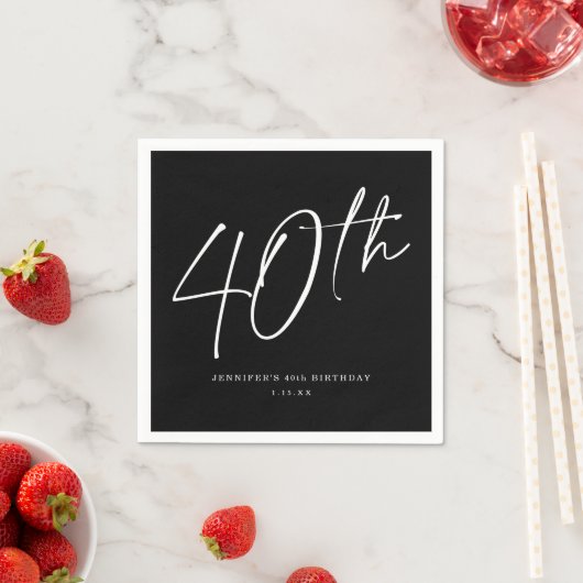 Serviette En Papier Script chic moderne Quarantième anniversaire 40e f (En situation)
