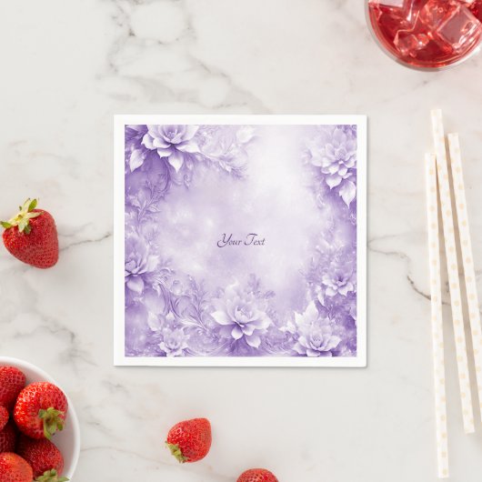 Serviette En Papier Serviettes de fleurs blanches violettes (En situation)