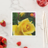 Serviette En Papier Serviettes de fleurs de rose jaune (En situation)