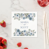 Serviette En Papier Serviettes de mariage botaniques florales bleues e (En situation)