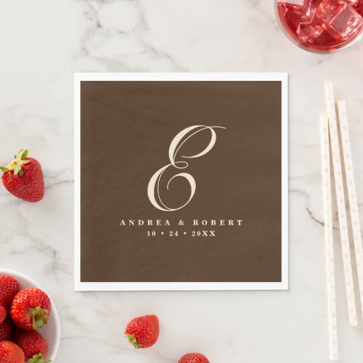 Serviette En Papier Serviettes de Mariage monogramme avec nom (En situation)