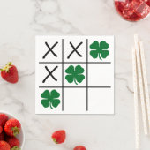 Serviette En Papier Shamrock Tic Tac Toe (En situation)