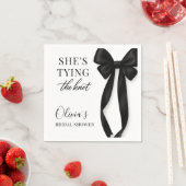Serviette En Papier She's Tying The Knot Black Bow Party (En situation)