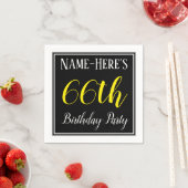 Serviette En Papier Simple, 66e fête d'anniversaire avec nom personnal (En situation)