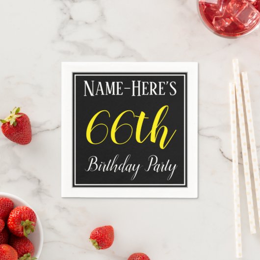 Serviette En Papier Simple, 66e fête d'anniversaire avec nom personnal (En situation)