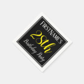 Serviette En Papier Simple, fête d'anniversaire 28e avec nom personnal (Coin)