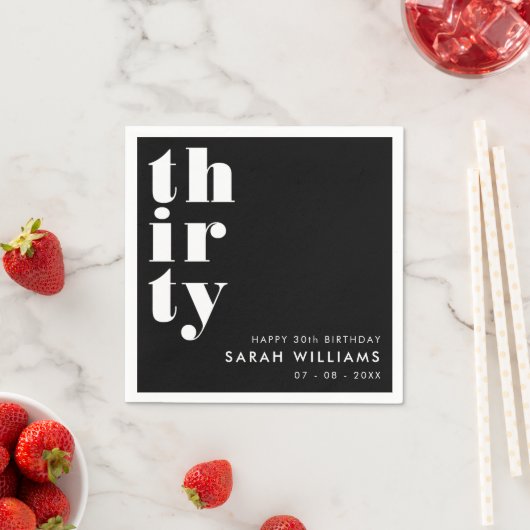 Serviette En Papier Simple moderne 30e fête d'anniversaire (En situation)