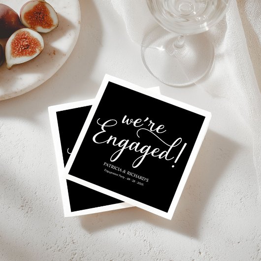 Serviette En Papier Simple Nous sommes Engaged Engagement Party Noir