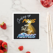 Serviette En Papier Soaking Up Rays and Taking Names Summertime (En situation)