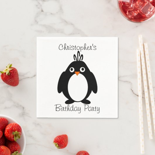 Serviette En Papier Soirée d'anniversaire de Penguin personnalisée (En situation)