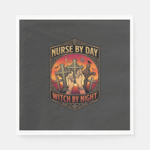 Serviette En Papier sorcière de jour de nuit d'infirmière croise les m