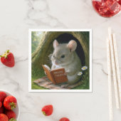 Serviette En Papier Souris Littéraire Dans Un Trou D'Arbre Cosy (En situation)