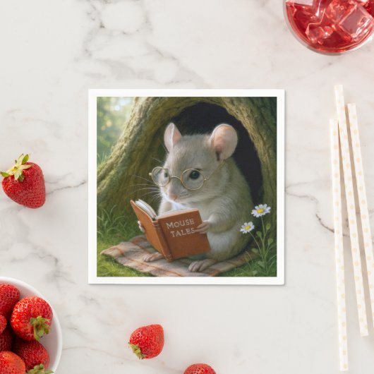 Serviette En Papier Souris Littéraire Dans Un Trou D'Arbre Cosy (En situation)