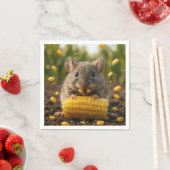 Serviette En Papier Souris profitant d'un épi de maïs (En situation)