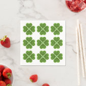 Serviette En Papier St Patrick’s day, trèfle vert irlandais (En situation)