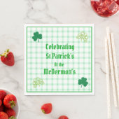 Serviette En Papier St Patricks Watercolor Green Shamrocks (En situation)
