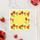 Serviette En Papier Strawberries and Flowers Yellow Custom Text (En situation)