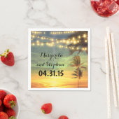 Serviette En Papier String Lights Sunset Beach Wedding (En situation)