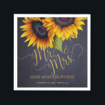 Serviette En Papier Sunflowers chalkboard mr et mrs script mariage<br><div class="desc">Script de typographie or rustique M. et Mme mariage serviettes en papier personnalisées avec un beau bouquet de tournesol sur un arrière - plan bleu marine de minuit. Idéal pour votre nuit d'été ou automne | pays rustique élégant | mariages à thème jardin extérieur,  renouvellements de malheur ou anniversaires.</div>