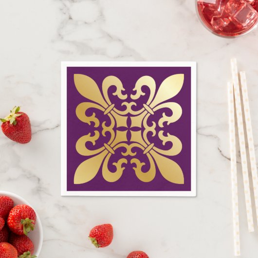 Serviette En Papier Symboles Fleur de Lis violet (En situation)