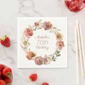 Serviette En Papier Terracotta Rust Floral Wreath 70e anniversaire (En situation)