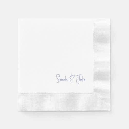 Serviette En Papier Texte Bleu Mariage Moderne Script Écrit Coin (Devant)