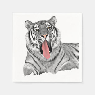 Serviette En Papier Tigre se situant dans la neige et montrant la