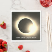 Serviette En Papier Total éclipse solaire 2024 (En situation)