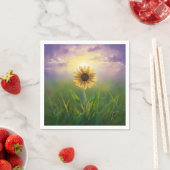 Serviette En Papier Tournesol Fluisant Dans Le Terrain Grassy (En situation)
