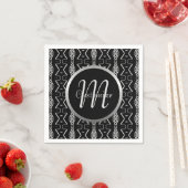 Serviette En Papier Triangles géométriques monogrammes noirs et blancs (En situation)