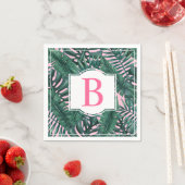 Serviette En Papier Tropical Green Palm Feuille rose Monogramme (En situation)