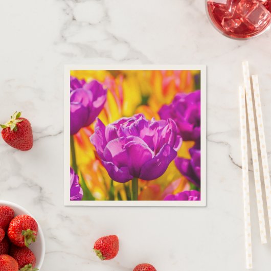 Serviette En Papier Tulipes Enchanter Violet (En situation)