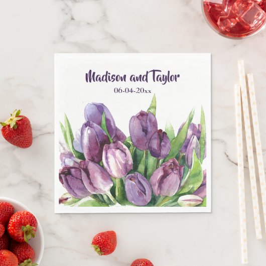 Serviette En Papier Tulipes pourpres Mariage/douche à l'aquarelle fleu (En situation)