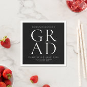 Serviette En Papier Typographie moderne Black White Graduation Party (En situation)