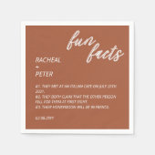 Serviette En Papier Typographie moderne Terracotta Fun Faits Mariage (Devant)