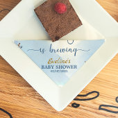 Serviette En Papier Un garçon brasse du thé à la fête Baby shower garç