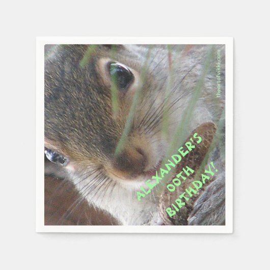 Serviette En Papier Un Joli Écureuil À L'Arachide Joyeux Anniversaire (Devant)