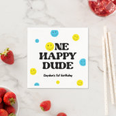 Serviette En Papier Un joyeux mec souriant visage fête d'anniversaire (En situation)
