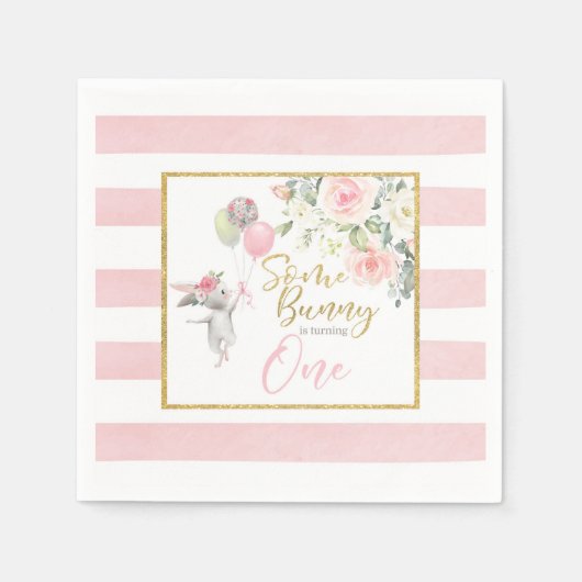 Serviette En Papier Un lapin tourne une serviette (Devant)